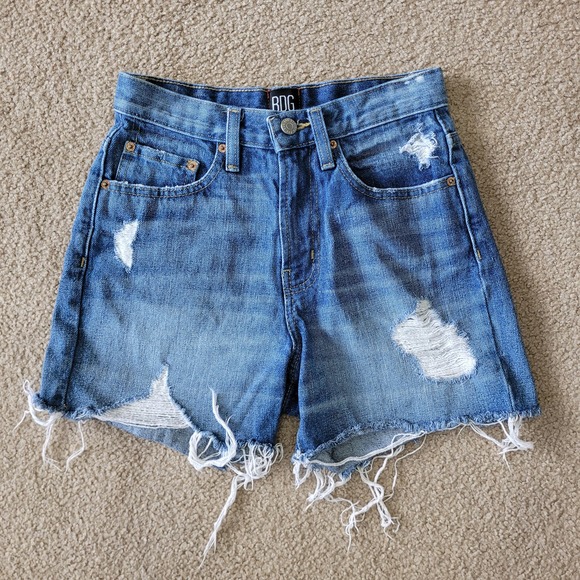 Urban Outfitters BDG Women's High Rise Distressed Shorts. Size 25 - Picture 1 of 7